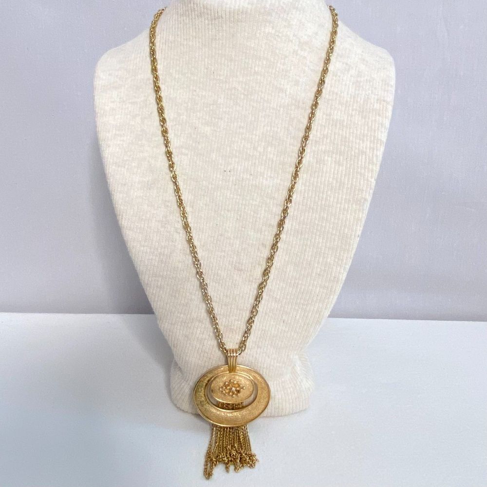 💎Avon Signed Gold Tone Tassel Medallion Necklace  Vintage Boho